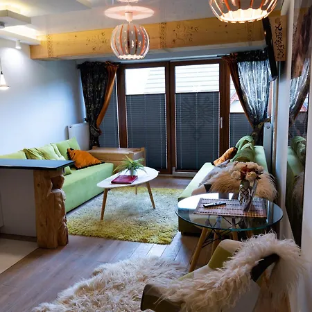 Polana Szymoszkowa - Chamerion Apartment *