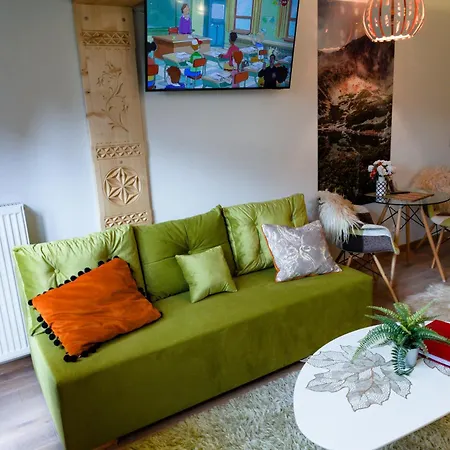 Polana Szymoszkowa - Chamerion Apartment *