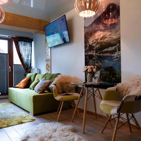 Polana Szymoszkowa - Chamerion Apartment *